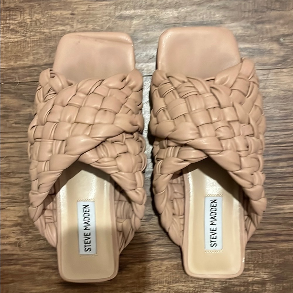 Steve Madden Tan Woven Leather Sandals